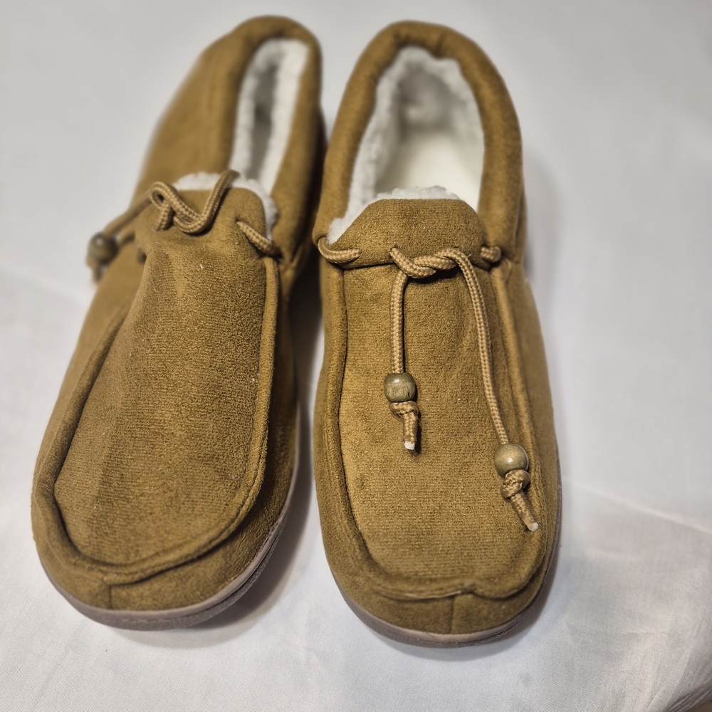Cozy Tan Mens Size M House Shoes